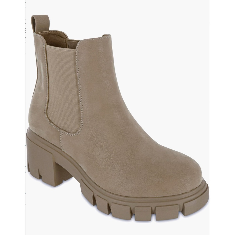 MIA Chunky Chelsea Ankle Boots in Taupe